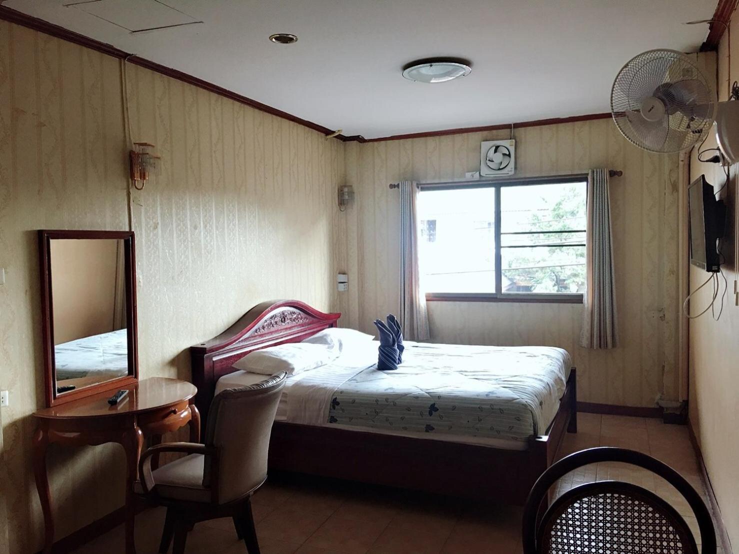 S.K. House 1 Hotell Chiang Mai Rum bild