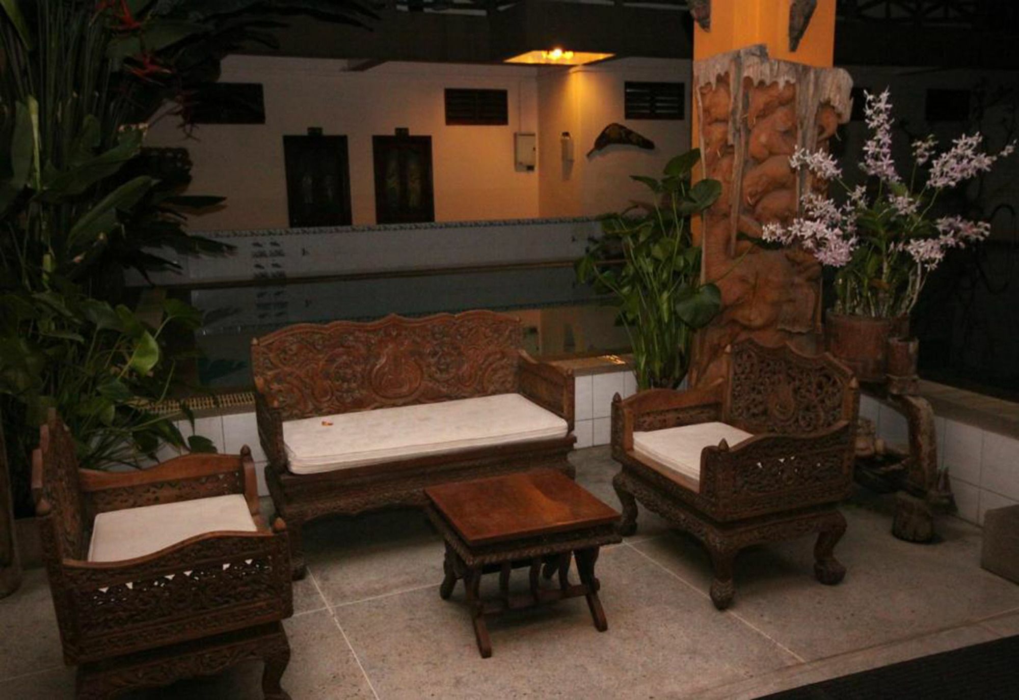 S.K. House 1 Hotell Chiang Mai Exteriör bild