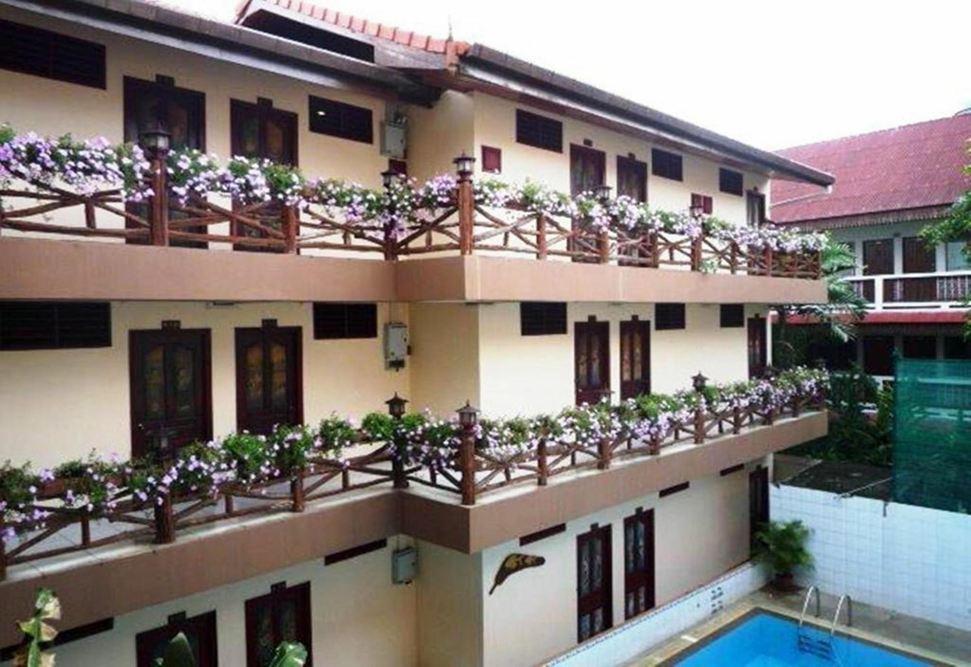 S.K. House 1 Hotell Chiang Mai Exteriör bild