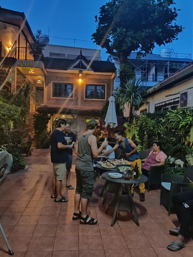 S.K. House 1 Hotell Chiang Mai Exteriör bild